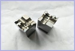 金型部品